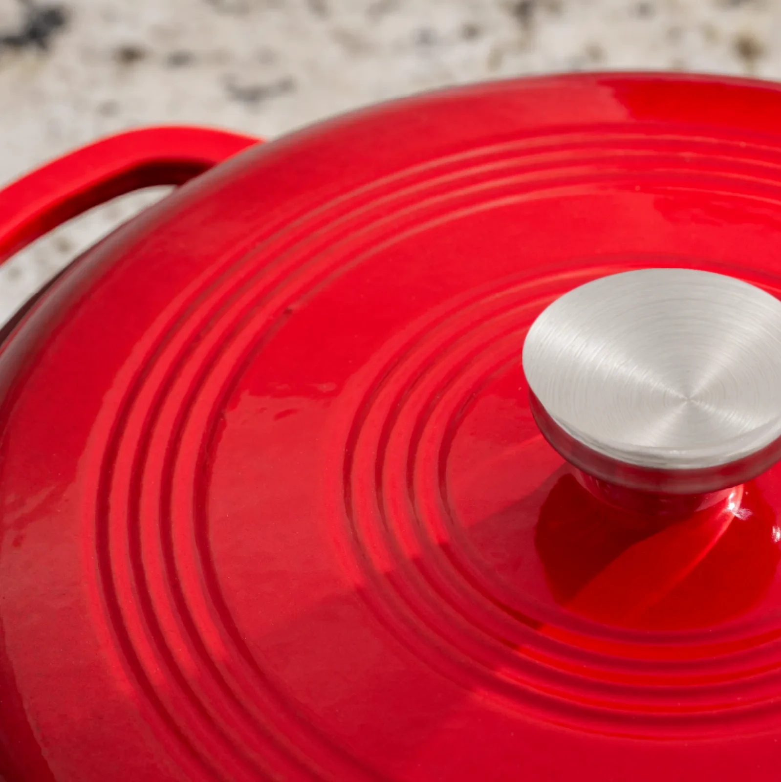 Essential Enamelled Dutch Oven, 7.1L